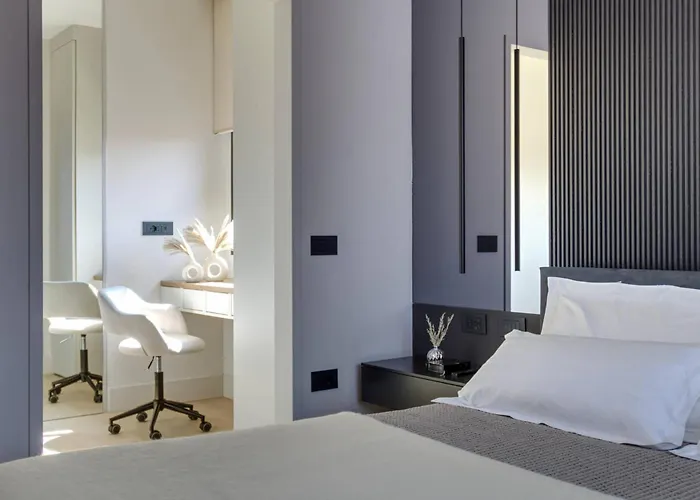 Elegant New Luxe 2br Azulis Apartment#7 - Big Terrace - Smart Check-in - Free Secure Parking Apartamento Olbia