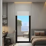 Azulis 7 Pisano - 2br Apt, 2 Terraces, Lift & Parking, Aldo Moro Apartamento *