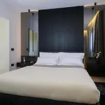 Azulis 7 Pisano - 2br Apt, 2 Terraces, Lift & Parking, Aldo Moro *