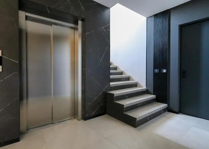 Elegant New Luxe 2br Azulis Apartment#7 - Big Terrace - Smart Check-in - Free Secure Parking アパート *